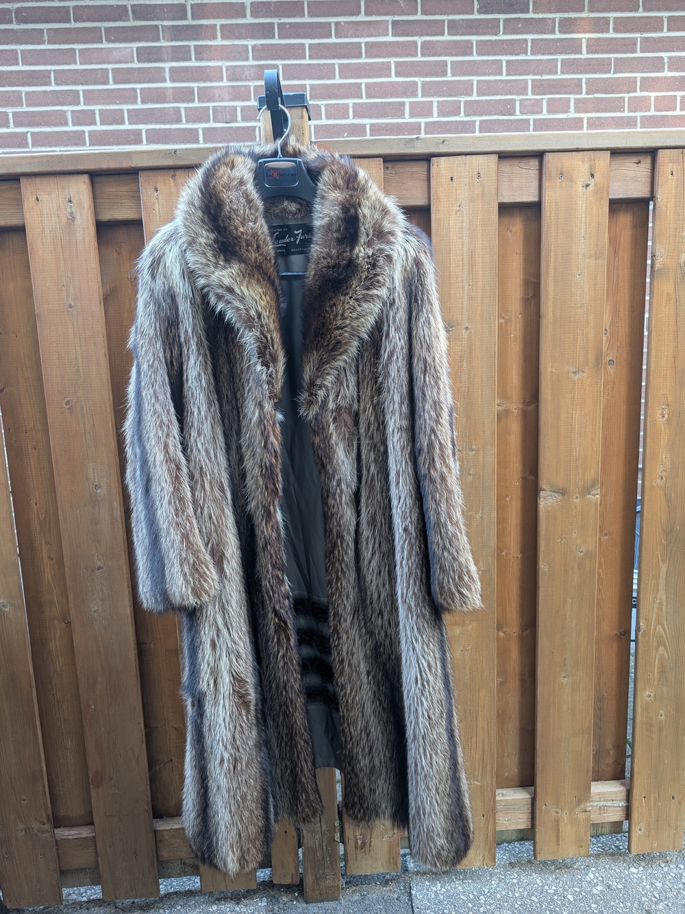 Brown Racoon Fur Coat - Picture 11 of 11